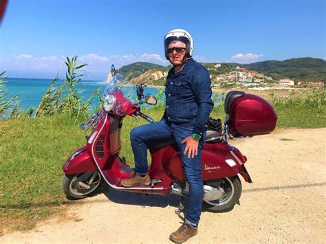 Corf Alquiler De D A De Vespa Scooter Getyourguide