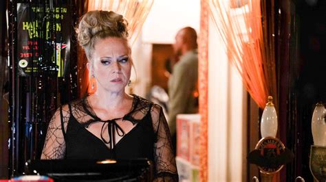 EastEnders spoilers - Linda gets a shock on Halloween