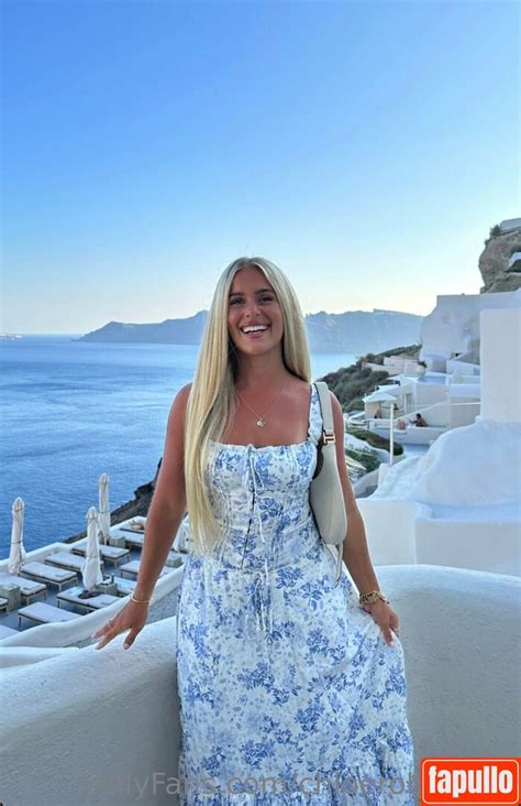 Cassie And Chloe Roberts Nude Photo Fapullo