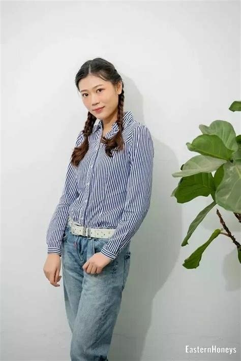 Hinese Women In Bed Discover What Turns A Hot Chinese Woman On