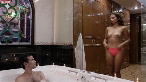 Naked Nicole Mayer In Los Mexicanos Calientes