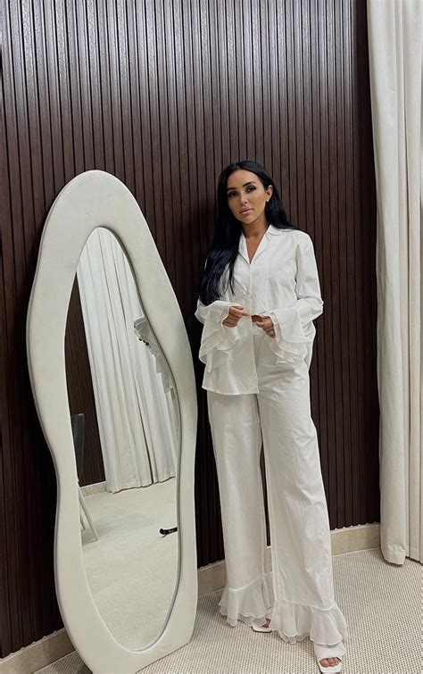 Ensemble De Pyjama Long En Coton Blanc À Ourlets Volantés Lingerie Pyjamas