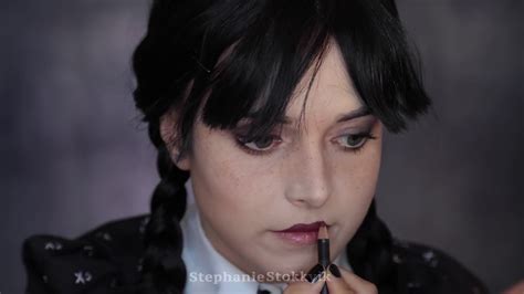 Wednesday Addams Eye Makeup | Saubhaya Makeup