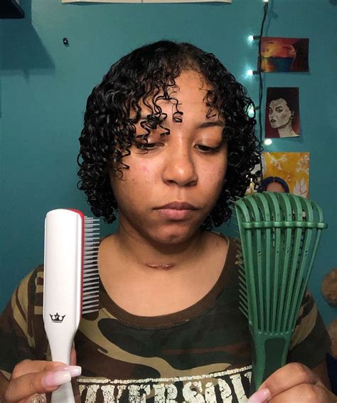 How To Detangle Curly Hair