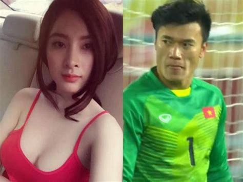 Angela Ph Ng Trinh B N Nude Trong Ph Ng T M Khoe V Ng S