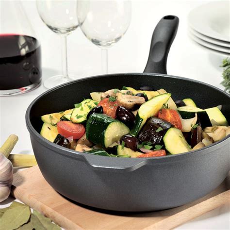 Индукционный сотейник с крышкой Swiss Diamond XD 6728IC (28см) - купить ...