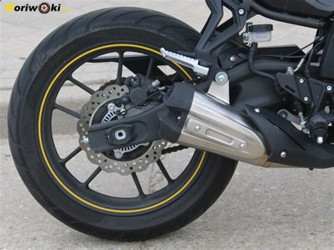 Voge R Una Naked Erre Para Empezar