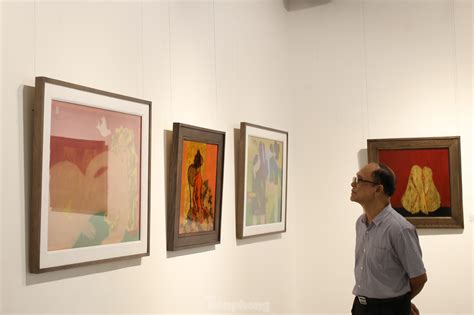 Tranh nude tôn vinh đường cong phụ nữ Việt Nam