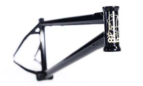 Product Colony 2015 Burma Frame