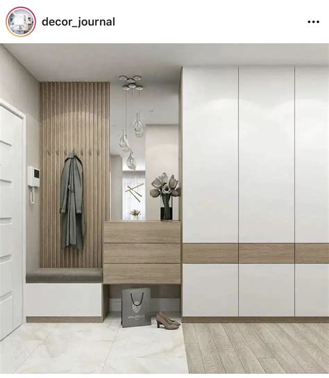 Мебель для холла в белом и деревянном стиле