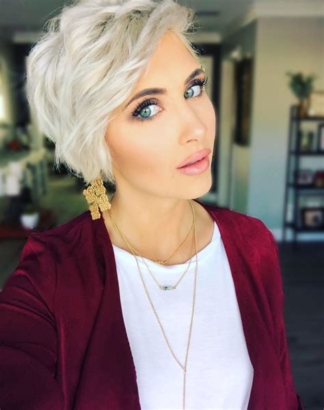 Dirty Blonde Pixie Cut Short Hair Color Ideas Short Locks Hub