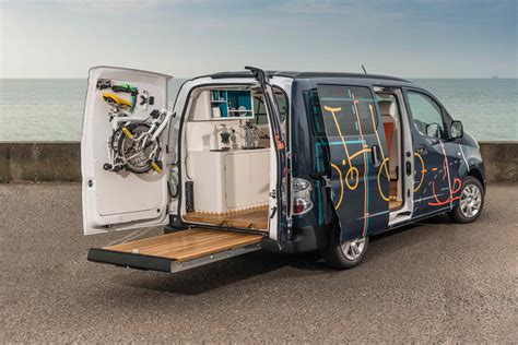World's first electric mobile office space | Nissan e-NV200 WORKSPACe