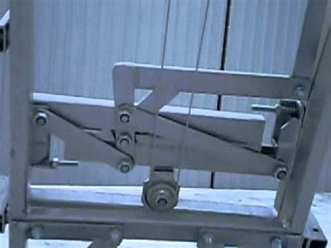 пчеловодческая тележка - подъемник для ульев - YouTube