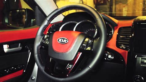 салон киа соренто - YouTube