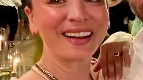Kaley Cuoco Nude Tits Ass Pussy Flashing Pics Video