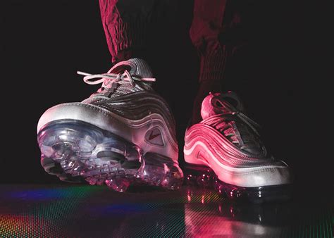 Nike Vapormax Plus Chicago Cw6974 100 In 2020 With