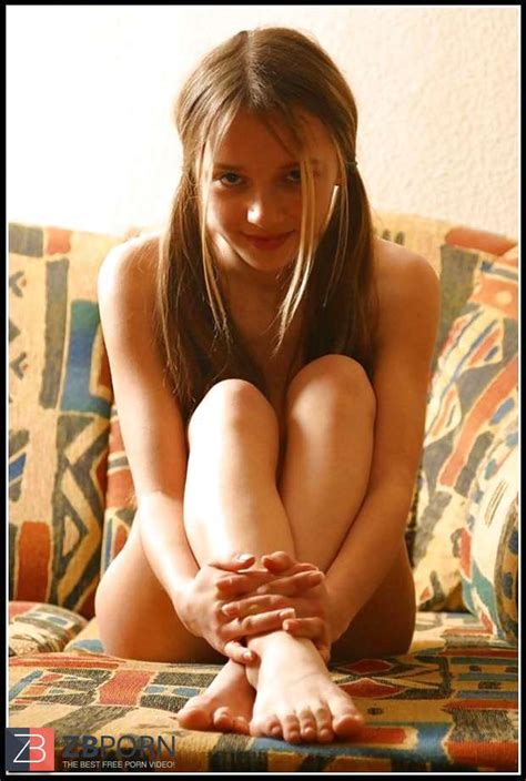 Gams Hips Soles Bevy ZB Porn