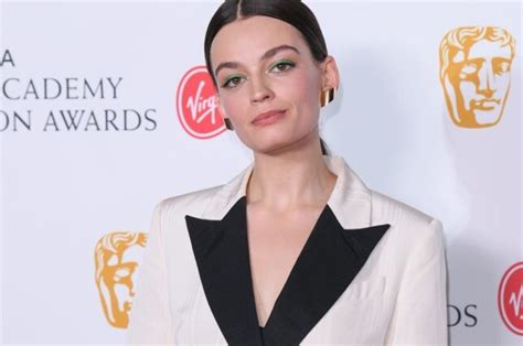 Emma MacKey Sex Education bientôt au côté de Romain Duris dans