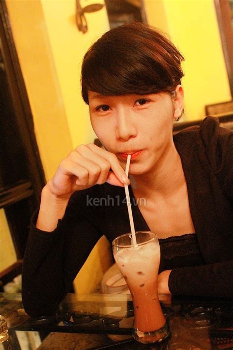 Nhìn lại những lần gây shock của HOT GIRL CHUYỂN GIỚI TRÂM ANH HOT GIRL CHUYEN GIOI TRAM ANH