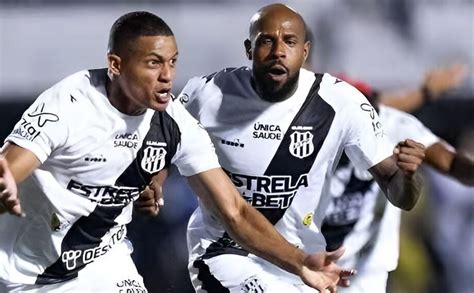 Jogadores Da Ponte Preta Miram Vitória Antes Do Dérbi Na Série B