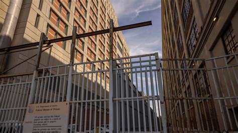 Inmates Are Charged in Killings at Federal Jail in Brooklyn - The New