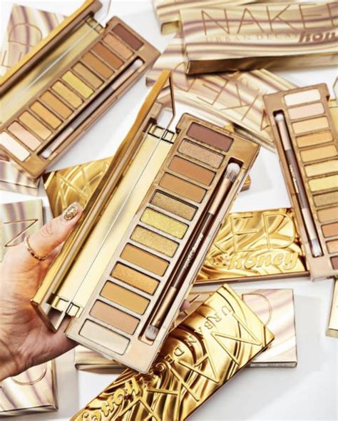 Палетка теней Naked Honey от Urban Decay тест драйв новинки