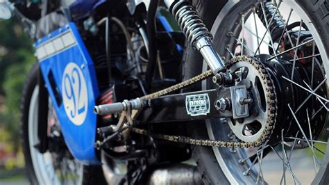 Yamaha RX King 135 Cafe Racer – BikeBound