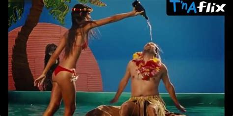 Julia Palha Bikini Scene In John From Tnaflix