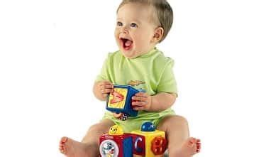 Игрушки, в которые играют дети или особенности выбора подарка для малыша