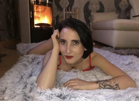 Hot Pics 2 Lou Nesbit Lia Louise 32 Nude Pics XHamster