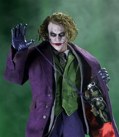 ВИДЕО распаковка сверхреалистичной модели Джокера от Hot Toys MT Today