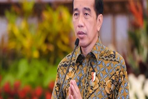 Presiden Jokowi Gunakan Produk Umkm Dalam Negeri Untuk Pacu