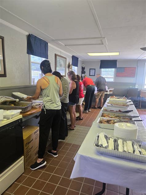 Locals are praising the Reynolds love funeral home in lexington staff 17