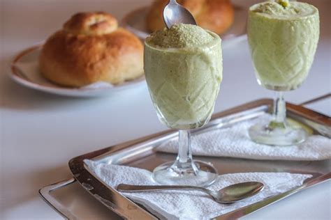 Granita Siciliana Al Pistacchio Senza Gelatiera Seduti A Tavola