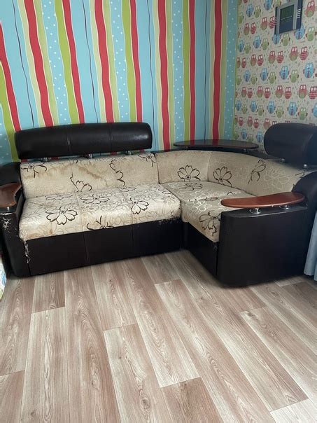 Отдам угловой диван (раскладной), длина 220 см. Район парка Степанова ...