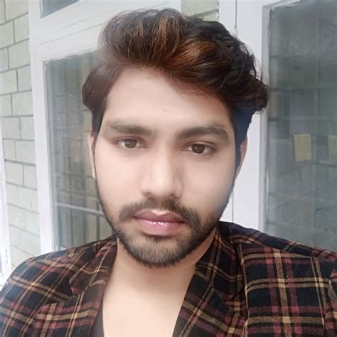 Suraj India Gay Travel Buddy