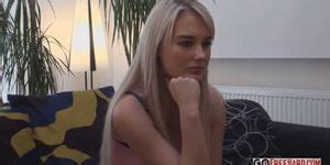 AMWF BEAUTIFUL BLONDE GETS SPECIAL MASSAGE FROM ASIAN MAN Silvia Saint Vídeos Porno