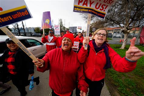 LAUSD strike: Los Angeles Unified Schools will close for up to three days