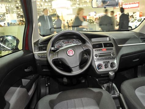 FIAT Linea: цены, комплектации, тест-драйвы, отзывы, форум, фото, видео ...