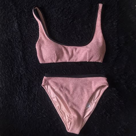 Bikini Baju Renang Two Pieces Warna Baby Pink Fesyen Wanita Pakaian Wanita Lainnya Di Carousell