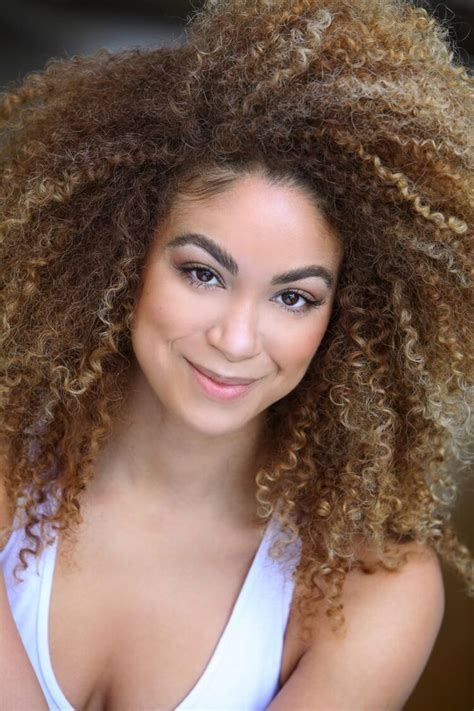 Hot Sexy Daisha Graf Bikini Pics