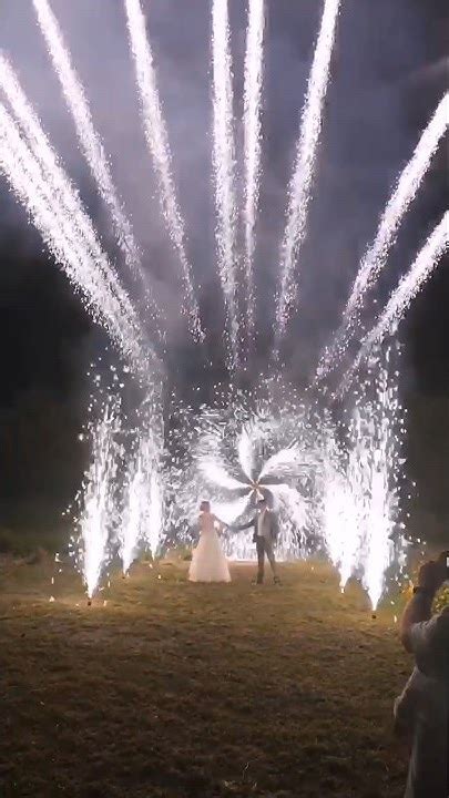 Пиротехника на свадьбу - YouTube