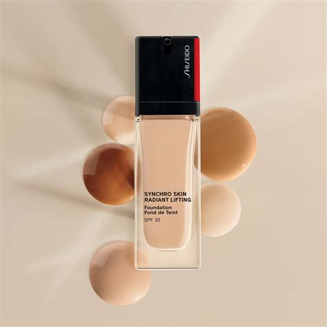 SHISEIDO Synchro Skin Radiant Lifting Foundation SPF 30