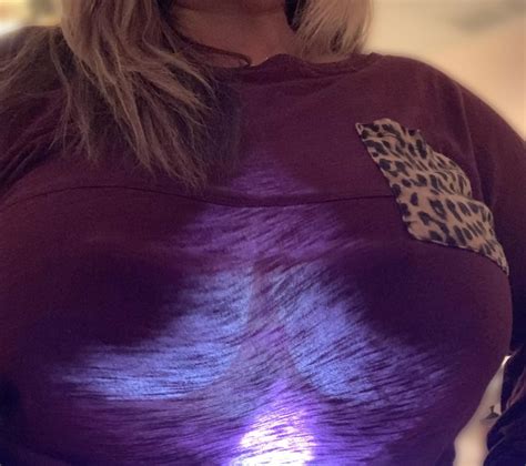 Trying Something Different Nudes Cleavage NUDE PICS ORG