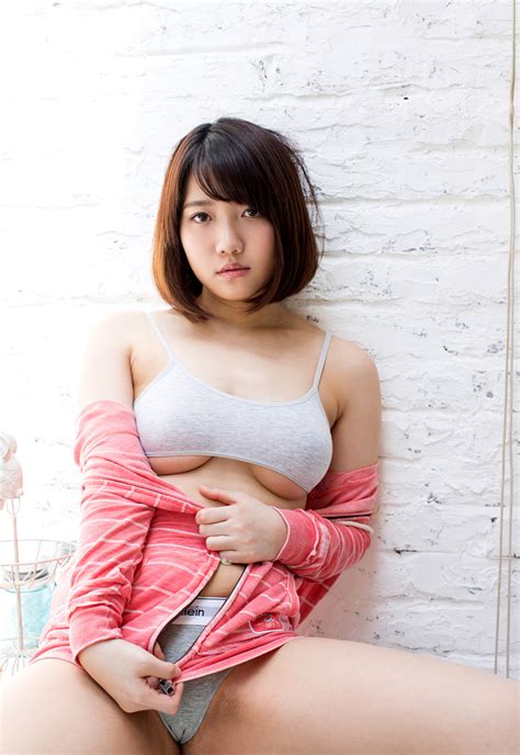 ThumbNow Japanese Babe Mitsuha Kikukawa 菊川みつ葉 Erotic Photo 4