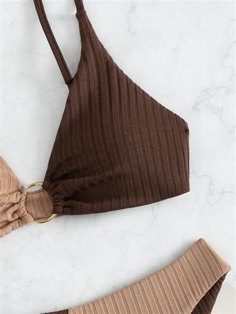 Shein Swim Vcay Conjunto De Bikini Acanalado Con Bloques De Color Sujetador De Tirantes Con Aros