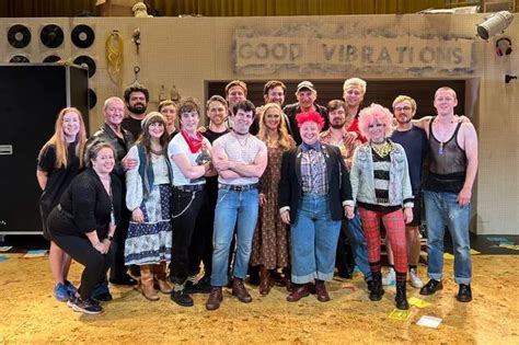 Liam Neeson Enjoys Performance Of Good Vibrations At The Irish Arts