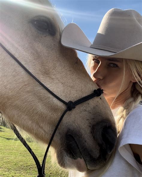 Rachel Kay (@iamrachelkay) • Instagram photos and videos