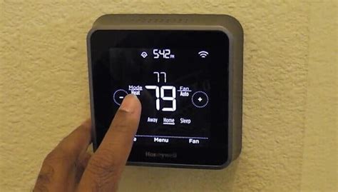 Honeywell LYRIC Thermostat: (Comparatively Better & Cheaper)