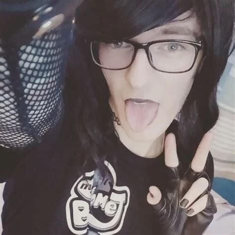 Goth Jerking And Cumming Shemale Fishnet Amateur Porn Feat AmyBellx By FapHouse XHamster